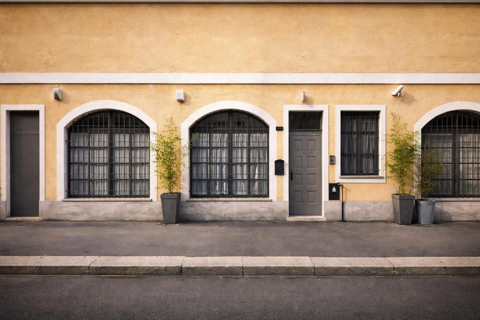 Facade/entrance
