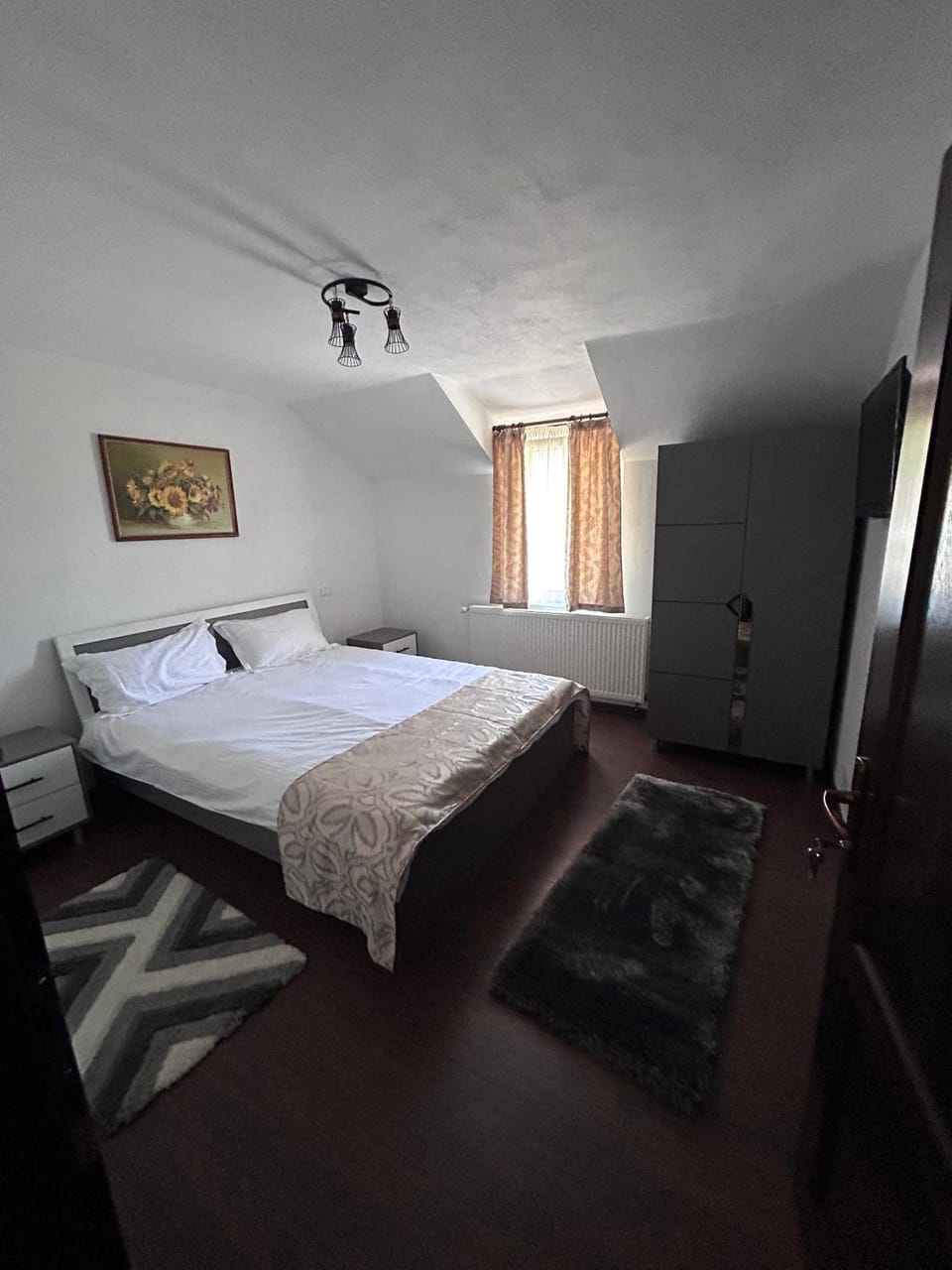 Casa de Sub Stejari Bed and Breakfast in Brașov County