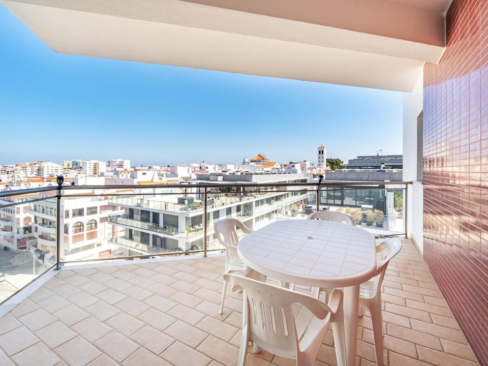 Balcony/Terrace, Dining area, City view
