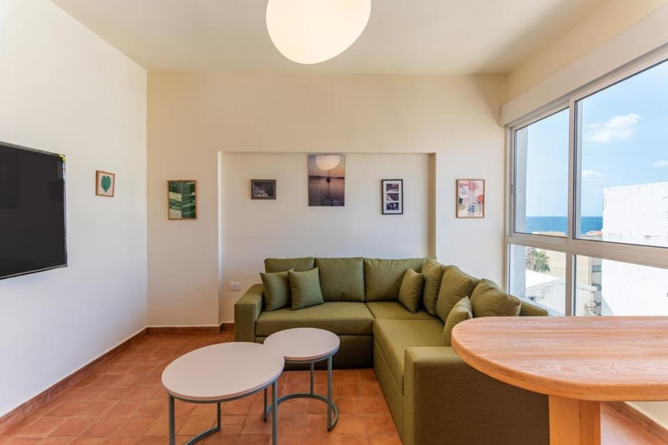 Moonlight - 1BR in Batroun Souks Apartment in Africa