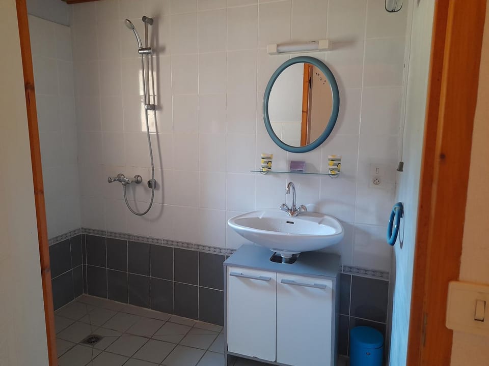 Bathroom, Living room