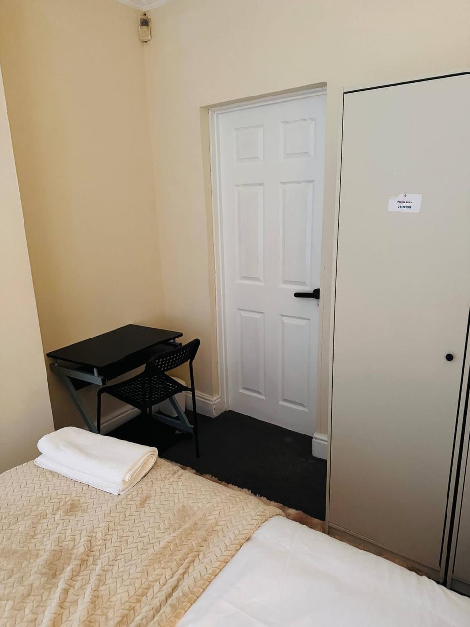 Contractors and Tourists friendly in Salford Bed and Breakfast in Salford