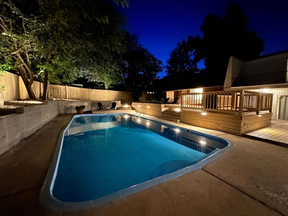 Aspen Pool House- 1 Mile From OU House in Norman