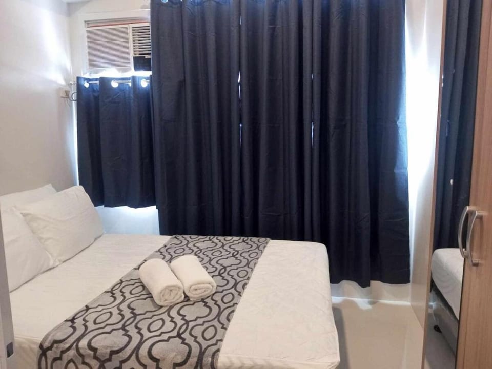 Mactan Airport 1BR Resort with Pool Apartment hotel in Lapu-Lapu City