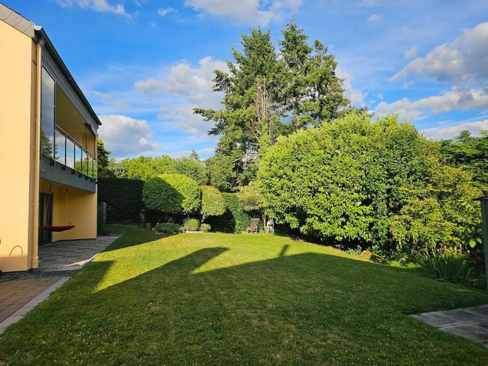 Property building, Spring, Day, Natural landscape, Garden, Garden view