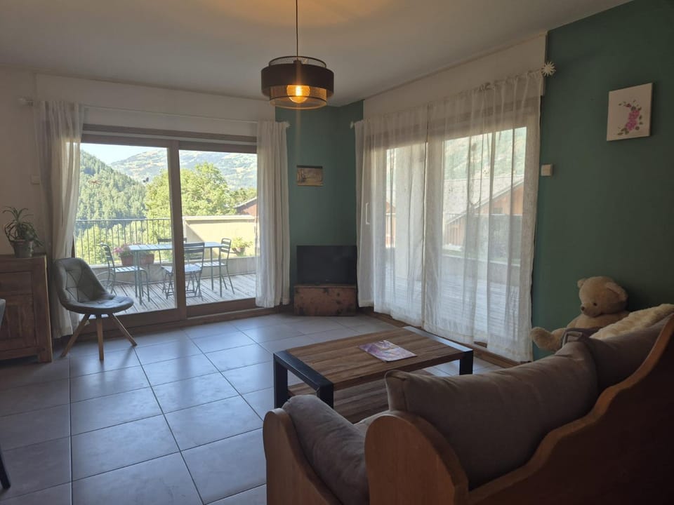 Charmant Appt 6 pers avec terrasse - Séez Apartment in Bourg-Saint-Maurice