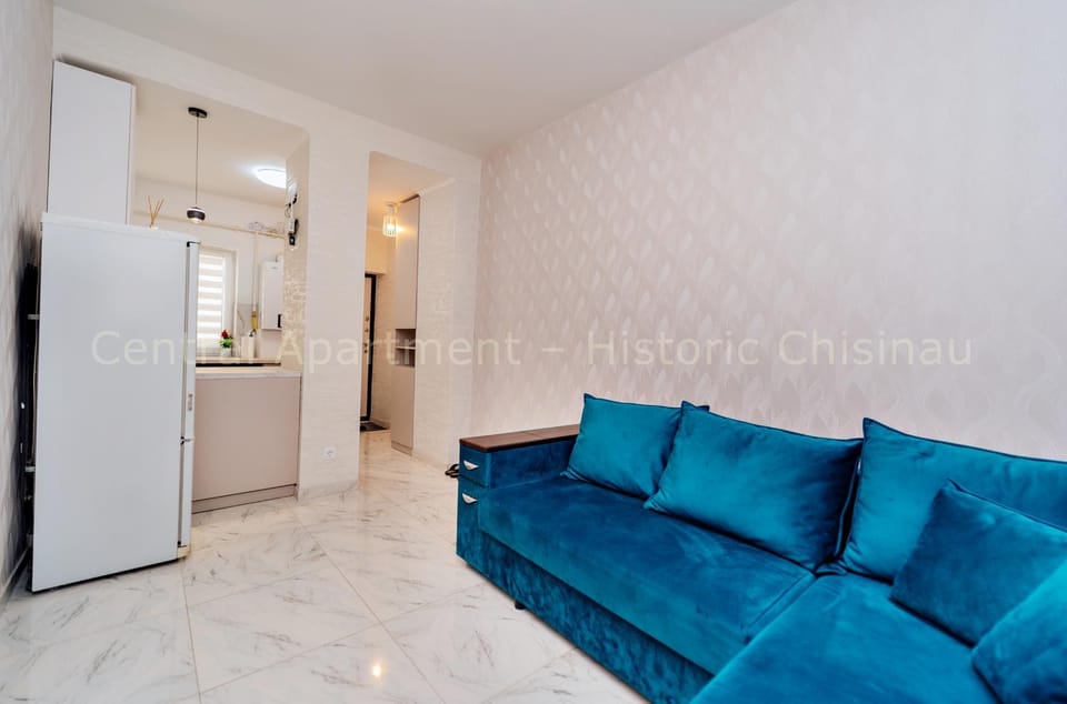 TV and multimedia, Living room, Seating area, Bedroom, Entertainment, furniture