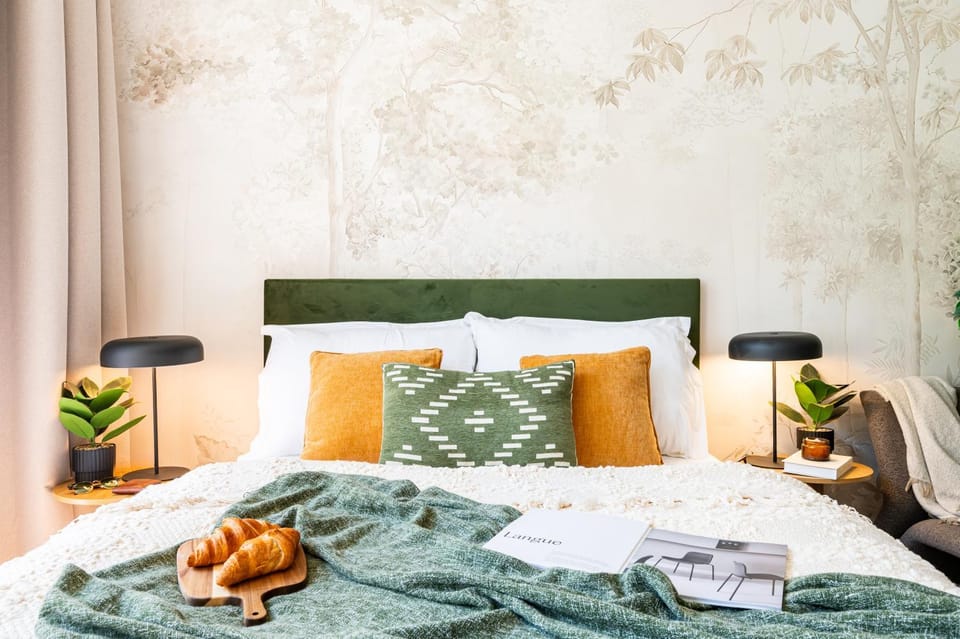 Bed, Photo of the whole room
