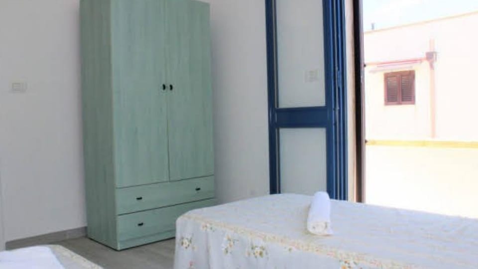 TRILOCALE L by Salentoaffitti House in Torre San Giovanni