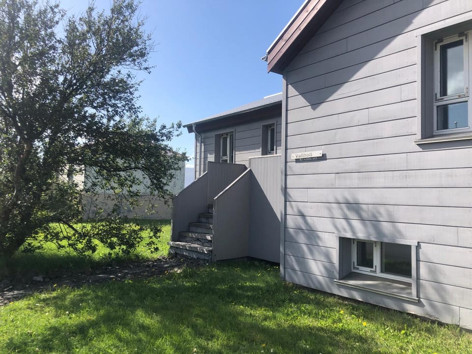 Property building, Garden