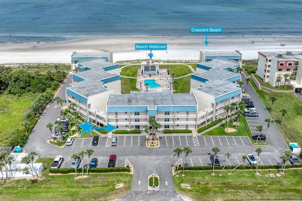 Tradewinds 111 House in Crescent Beach