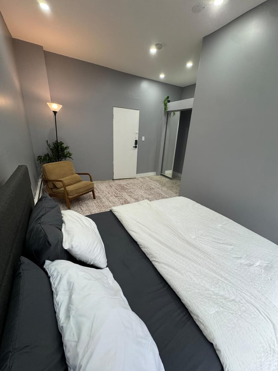 Great location Vacation rental in Newark