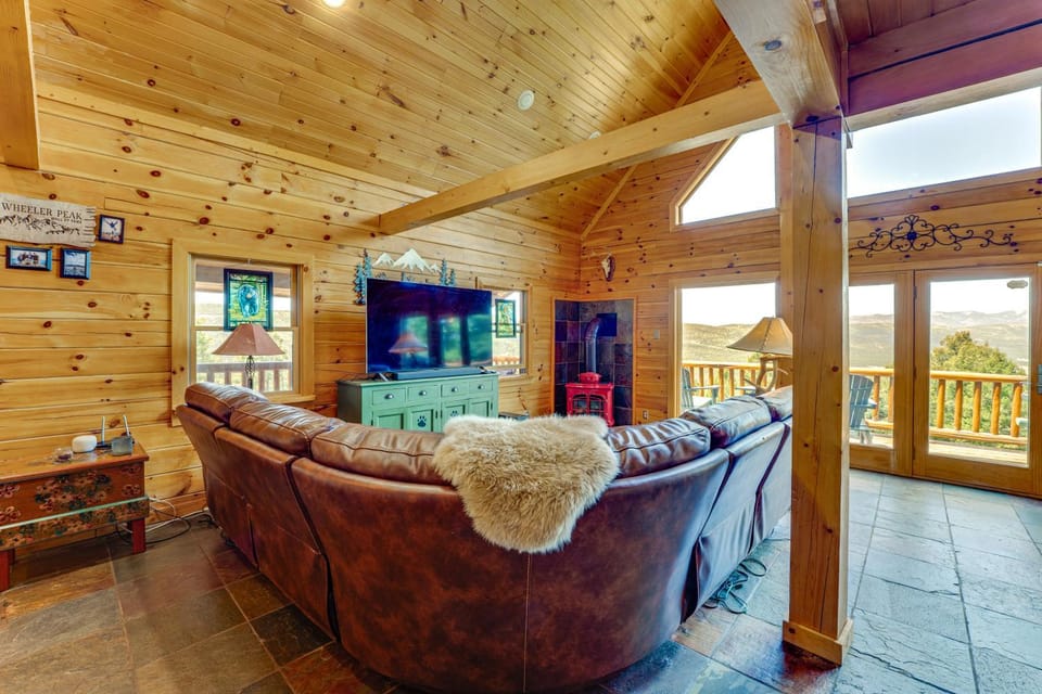 Incredible Views! Log Cabin w/ Wraparound Deck Cabin in Angel Fire