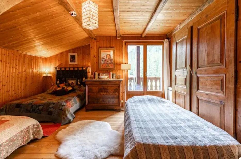 chambre pour 2 à 4 personnes ,balcon Country House in Haute-Savoie