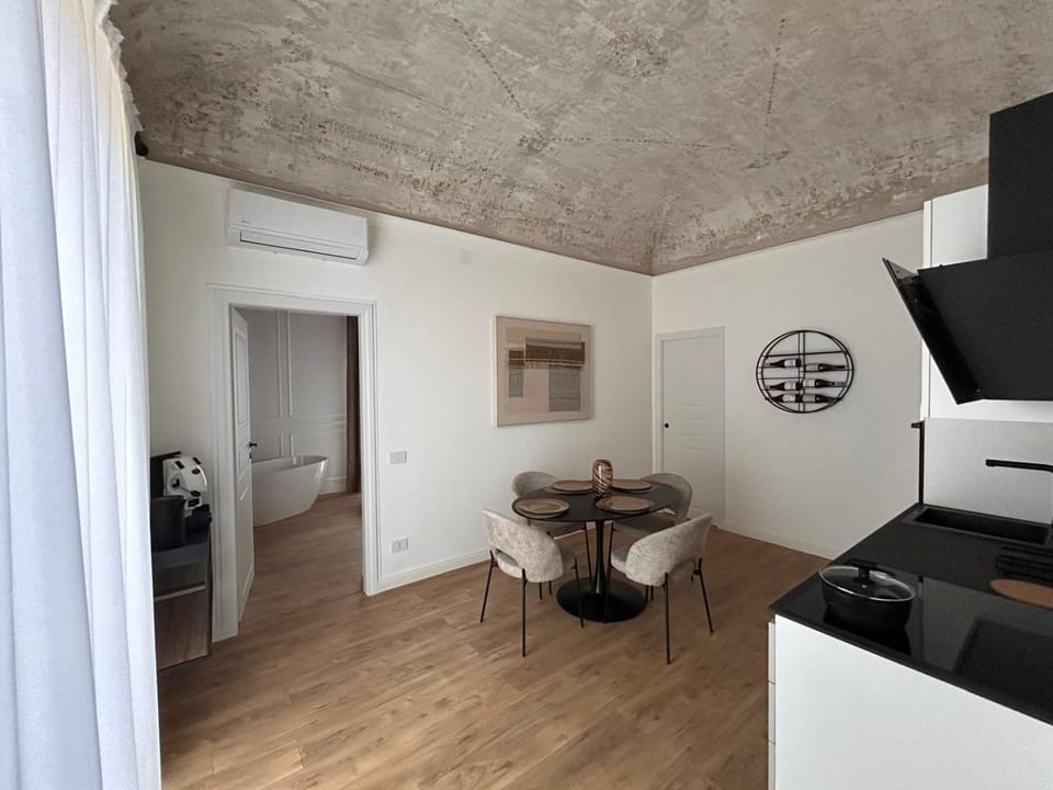 Kitchen or kitchenette, kitchen