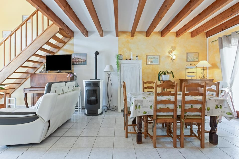 Confortable Villa Pool 6 personnes Villa in Barjols
