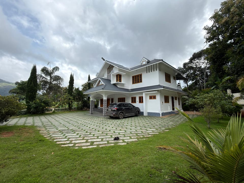 Property building, Natural landscape, Garden