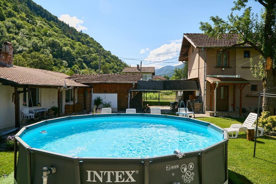 Day, Garden, Mountain view, Pool view, Swimming pool