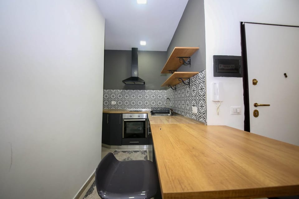 Kitchen or kitchenette, oven