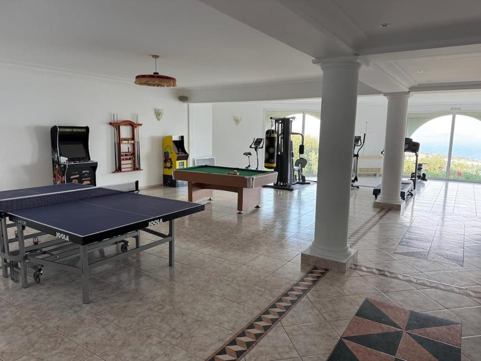 Villa de luxe entre Cannes et Saint-Tropez Villa in Roquebrune-sur-Argens