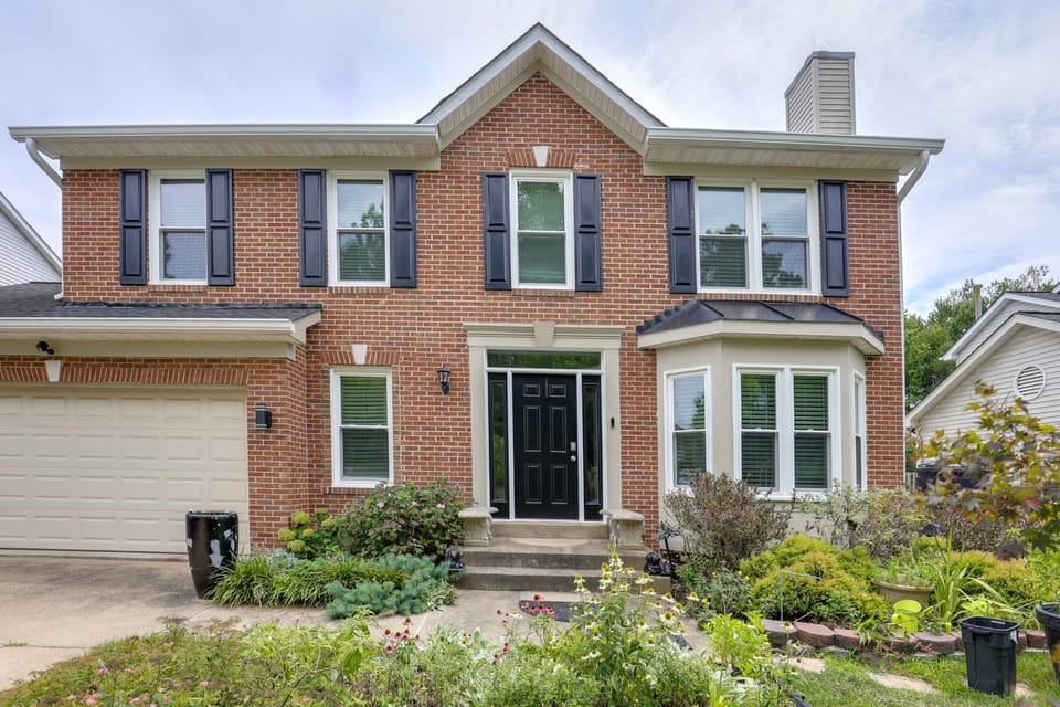 Easy Transit to DC! Family Home w/ Fenced Yard House in Springdale