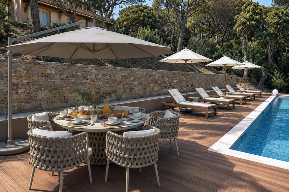 Villa Provence moderne, vue mer, piscine, plage a pied - St Tropez 9 k Villa in Ramatuelle