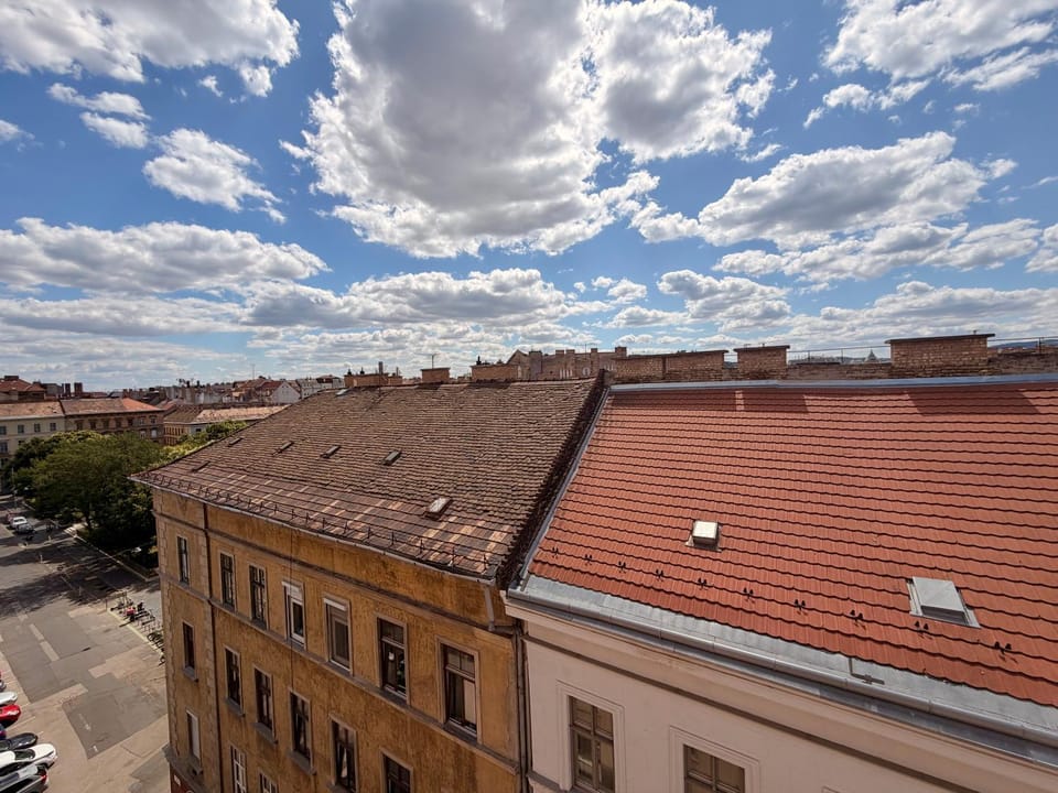 Kosher life above the centre Apartment in Budapest