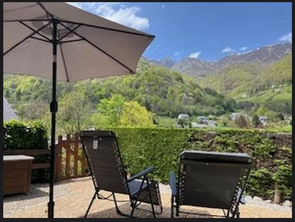 Balcony/Terrace, Dining area, Garden view, Mountain view, sunbed