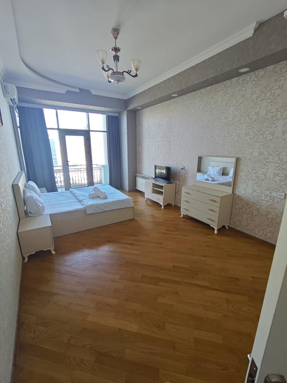 Luxury Home Flora inn Apartment in Baku
