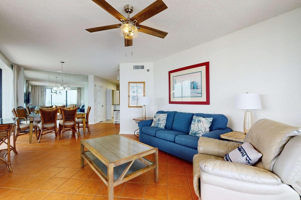 Gulf-Front Beach Condo with Balcony Shared Pool Hot Tub AC Views & Gym House in Orange Beach