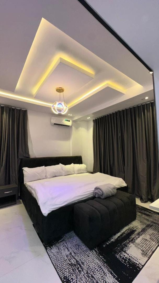 2bedroom velvet apartment 24hrs light and wifi Apartment in Lagos