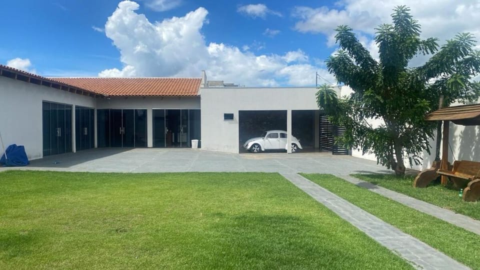 Casa piscina Elabore House in State of Mato Grosso, Brazil