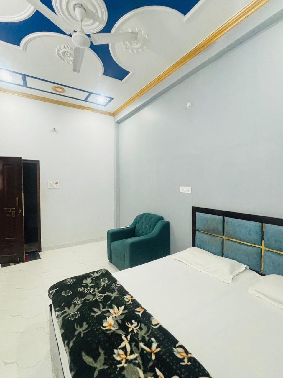New Aastha Palace Homestay Near Ram Mandir Ayodhya Vacation rental in Uttar Pradesh