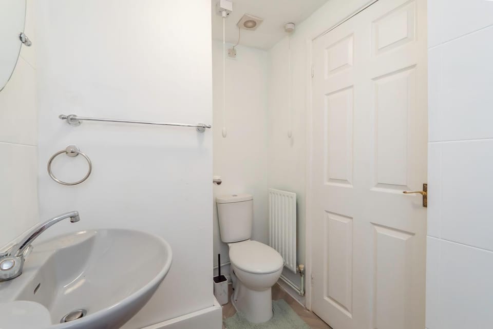 Toilet, Bathroom