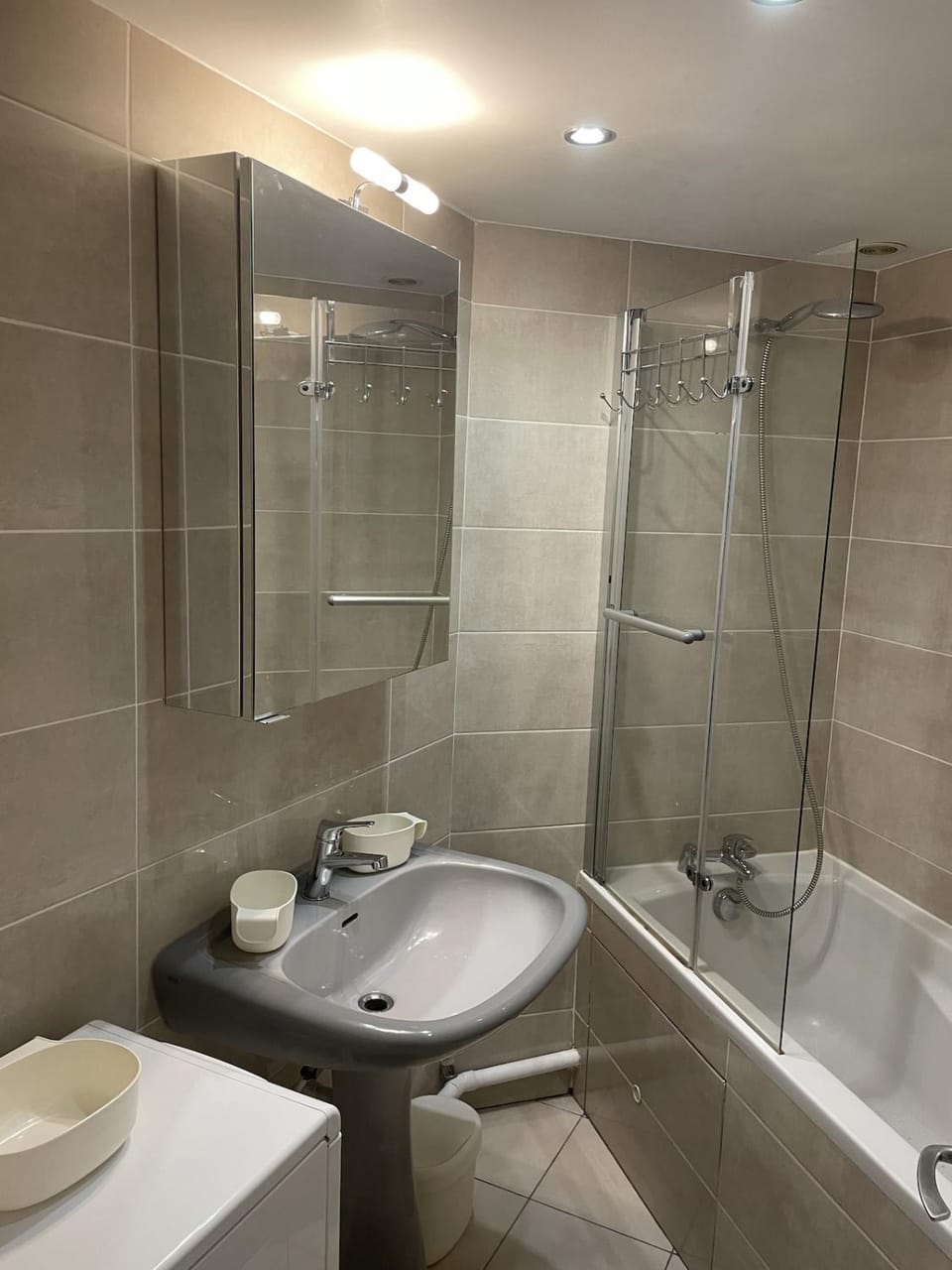 Bathroom, Bath, towels