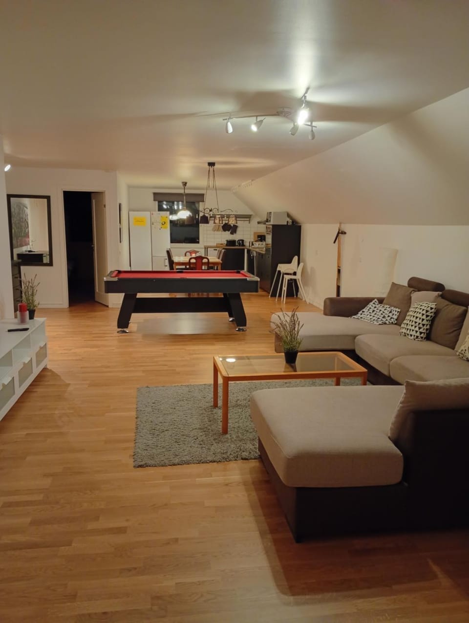 Seeblickwohnung Aäng 6 Pool, Billard Apartment in Sweden