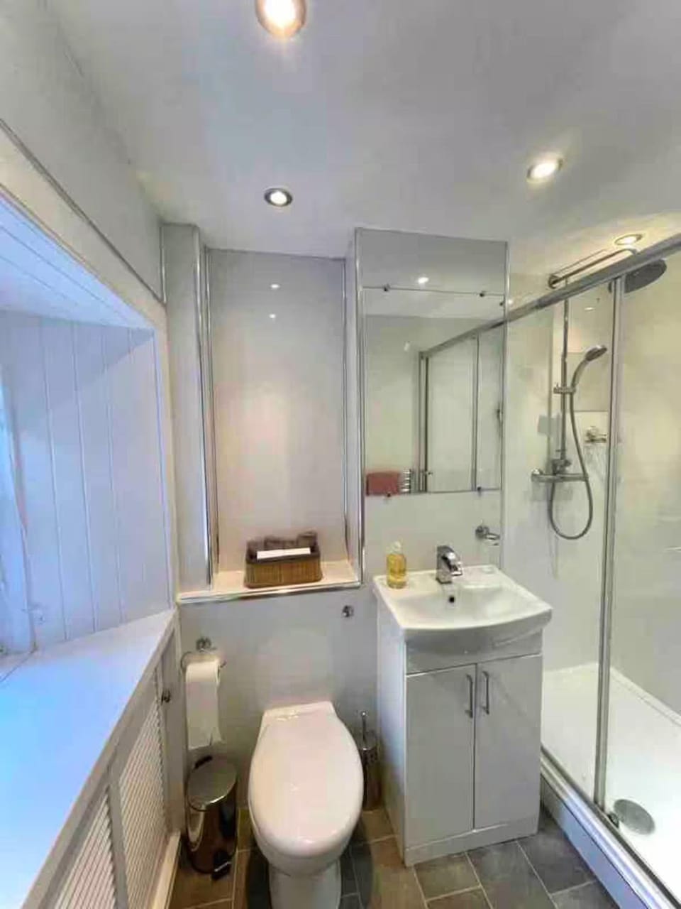 Shower, Toilet, Bathroom