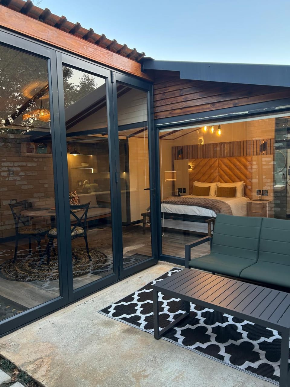 Patio, Seating area