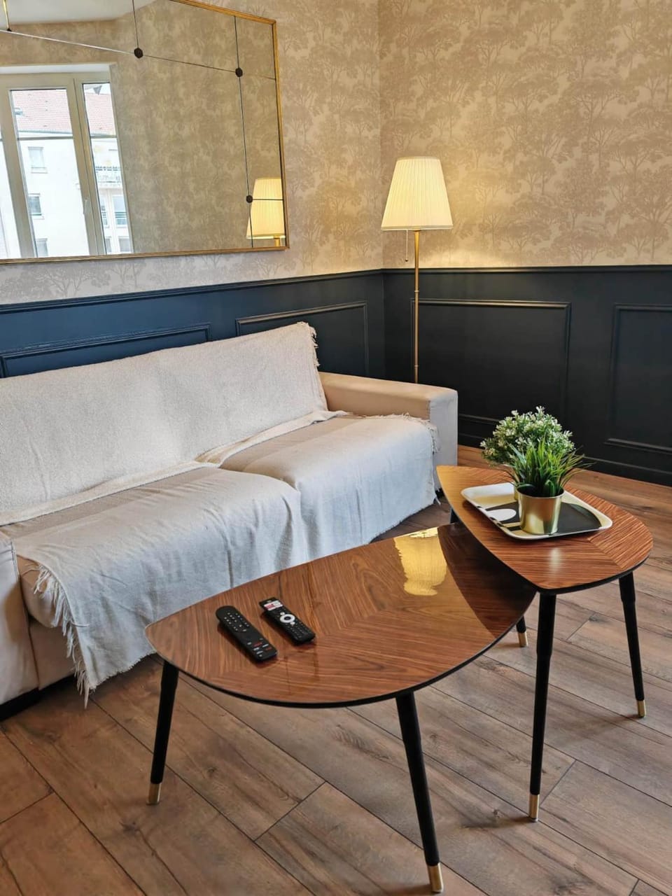 Le Vintage 4 étoiles et La Cabane 3 étoiles jusqu'à 9 personnes Apartment in Metz