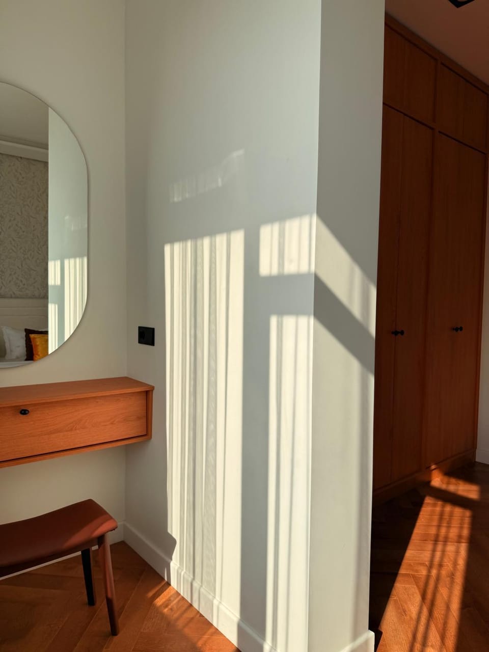Bed, Photo of the whole room, Bedroom, wardrobe
