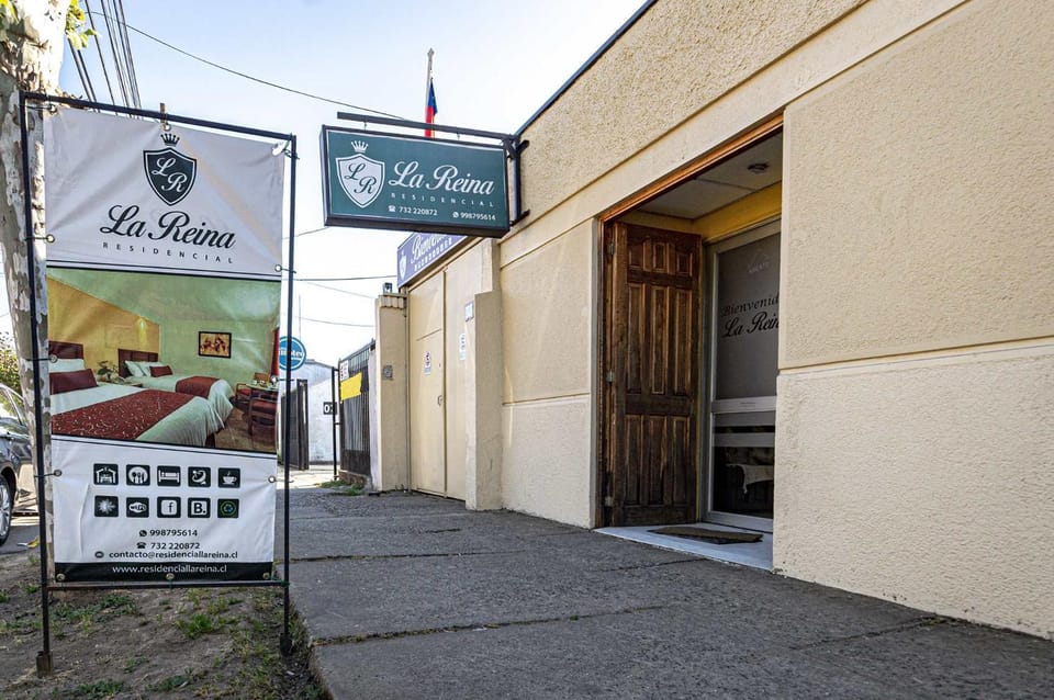 La Reina Residencial Hostel in Maule