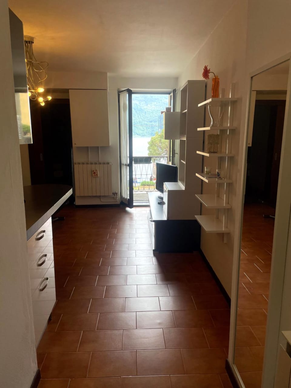 Bilocale fronte lago House in Lovere