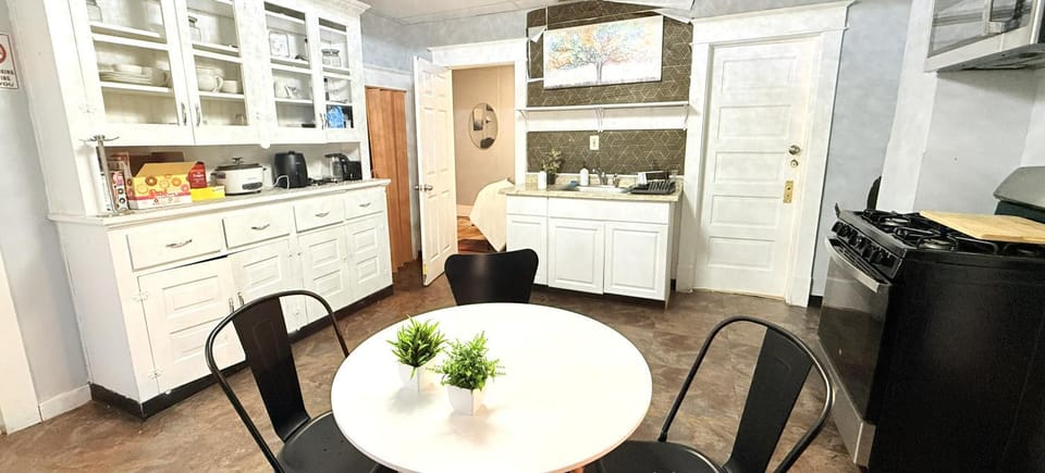 Relaxation Starts Right Here Apartment in Buffalo