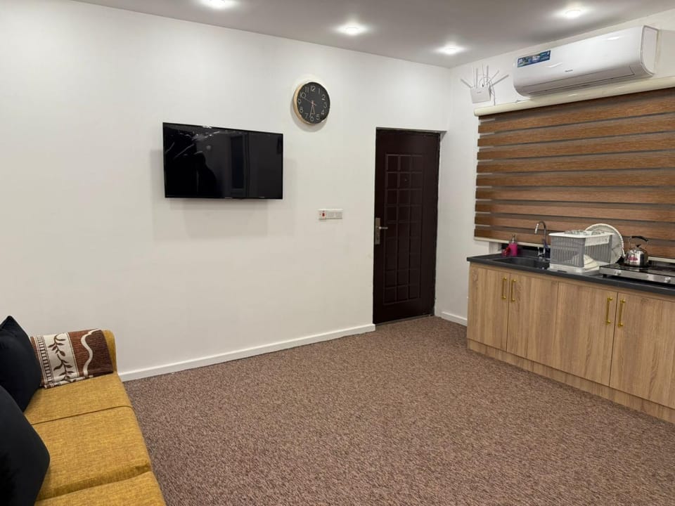 TV and multimedia, Kitchen or kitchenette