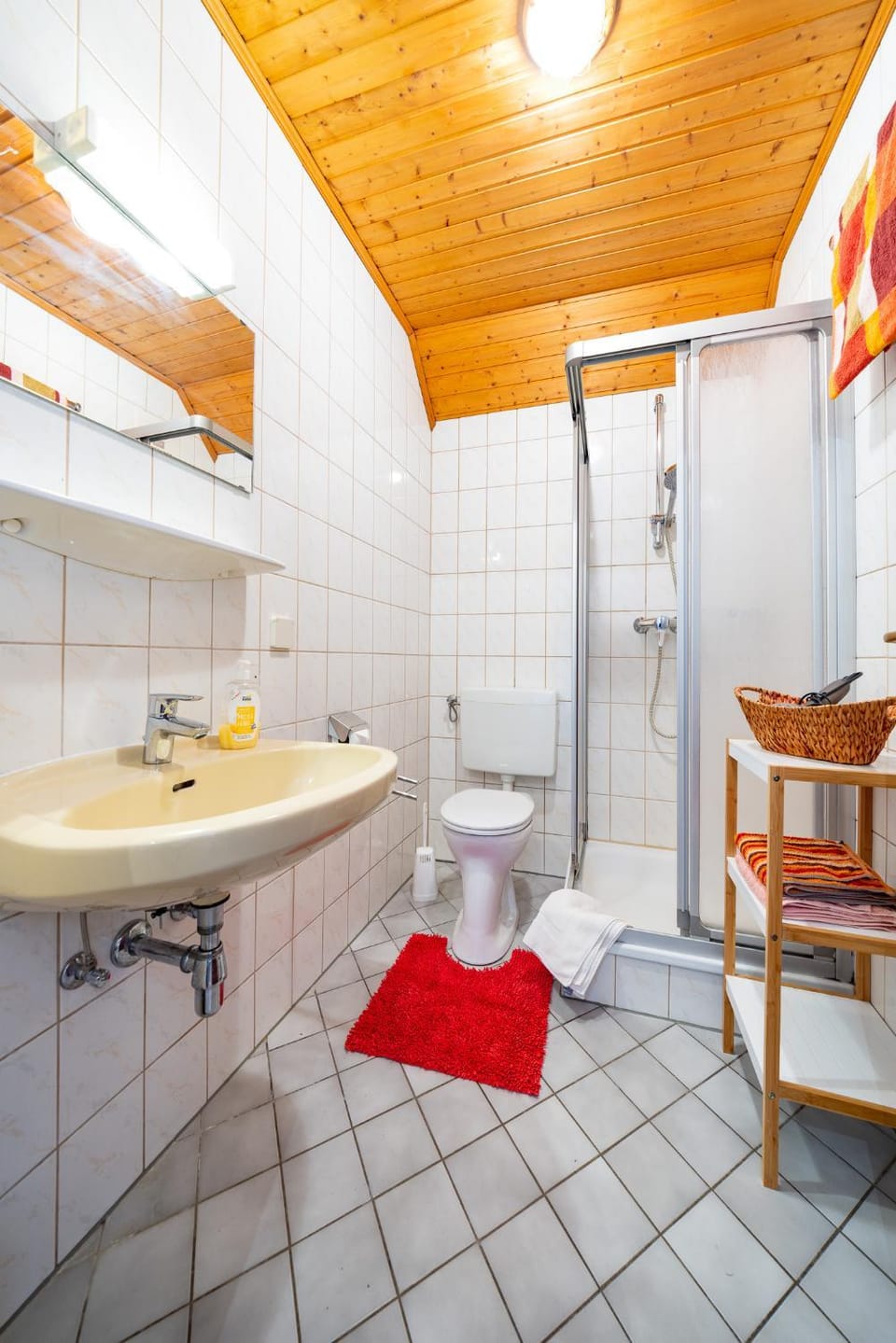 Shower, Toilet, Bathroom