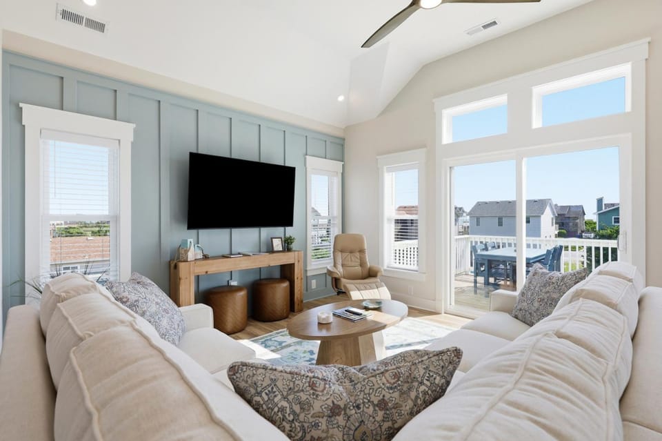 5428 - By the Breakers House in Nags Head
