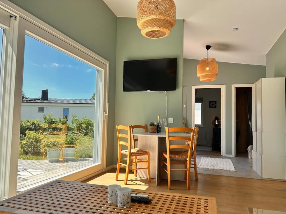 Summer house within walking distance of Tofta beach! House in Gotland County, Sweden