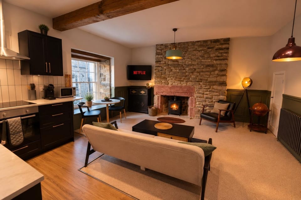 The Treasury - Boutique Cosy Peak District Retreat Apartment in High Peak District