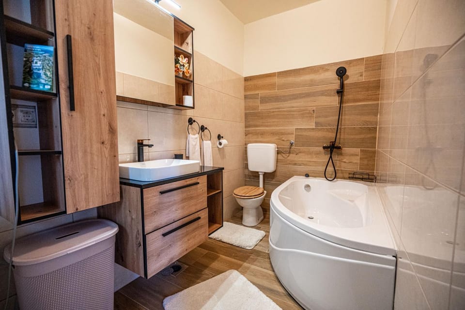 Toilet, Bathroom, Bath