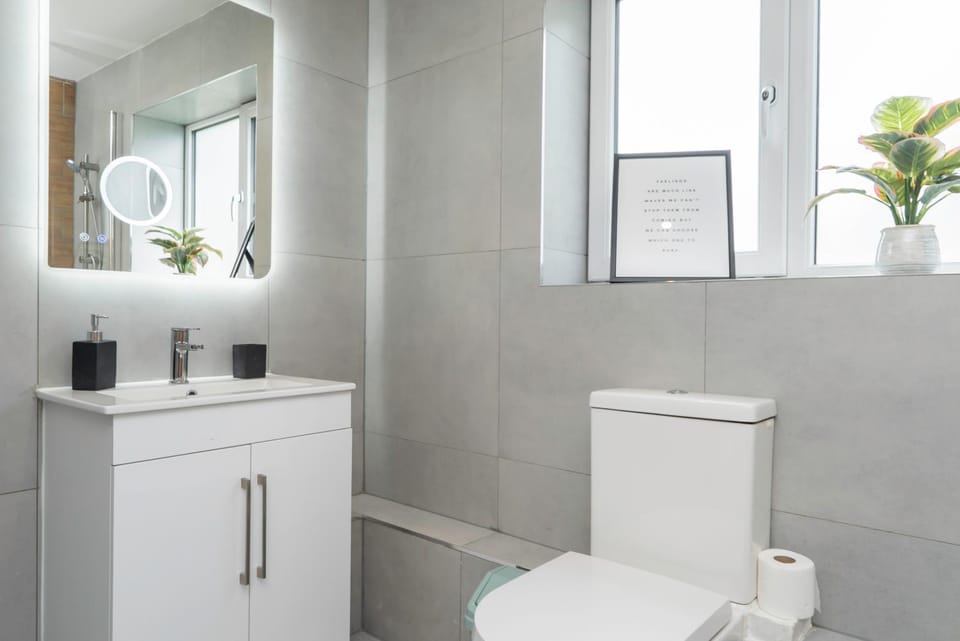 Toilet, Bathroom